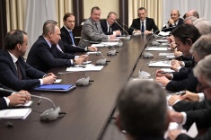Президент России встретился с представителями Экономического совета Франко-российской торгово-промышленной палаты