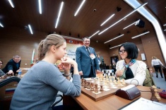 В Ханты-Мансийске стартовал Гран-при ФИДЕ среди женщин
