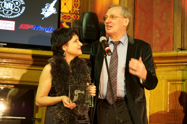 Сергей и Марина Макарычевы получили награды от ФИДЕ  (фото сайта Chesspro.ru)
