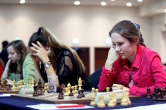 Polina Shuvalova Becomes World U18 Champion with One Round to Spare