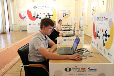 Team Russia Defeats Hungary to Advance to Semifinal of FIDE Online Olympiad