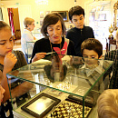 В рамках &quot;детского дня&quot; прошли экскурсия по Музею шахмат и сеансы с участниками супертурнира