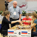 Татьяна Косинцева поздравляет старшую сестру с победой