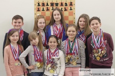 В Волгограде наградили юных звезд шахмат