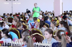 В Лоо сыграны партии первого тура детского первенства России