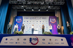 Medallists of FIDE Women’s World Cup in Sochi Awarded