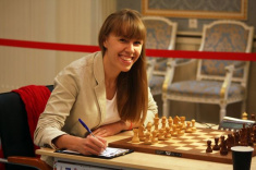Olga Girya Leads Russian Women's Superfinal before Decisive Round