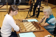 Надежда Косинцева начала четвертьфинал с ничьей