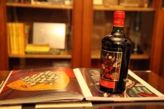 RCF Chess Museum Receives Wine From Art Russe Collection 