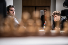Ян Непомнящий победил Магнуса Карлсена в полуфинале чемпионата мира по шахматам Фишера