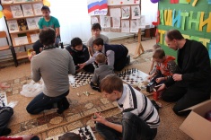 Благотворительная программа РШФ "Шахматы в детдома" пришла в Томскую область