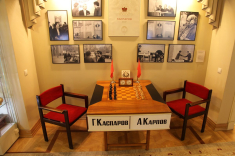 Коллекцию Музея шахмат ФШР пополнили кресла из Дома Союзов
