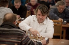 Валерий Попов лидирует в чемпионате Санкт-Петербурга