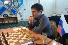 Dmitry Jakovenko Maintains Leadership in Poikovsky