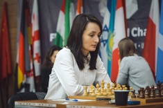 Екатерина Лагно и Жансая Абдумалик начали с побед четвертьфинал чемпионата мира