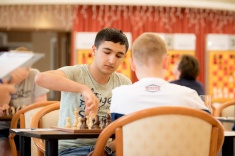 Shant Sargsyan Keeps Leading the Race at World's Youth Stars Tournament