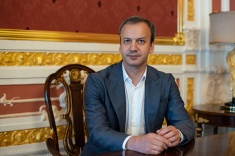 Arkady Dvorkovich: Makropoulos' Complaint Is a Clear Sign of Weakness