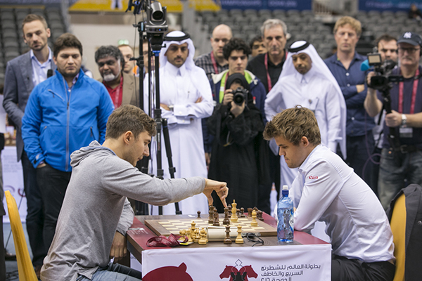 Сергей Карякин и Магнус Карлсен лидируют на чемпионате мира по блицу (фото М. Емельяновой)