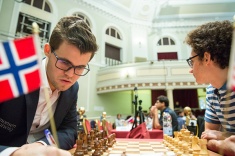 Magnus Carlsen Strengthens His Lead on the Isle of Man 