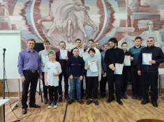 В Луганске прошел лично-командный турнир "Связь поколений"