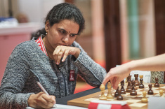 Humpy Koneru Maintains Leadership at Women’s FIDE Grand Prix Leg 