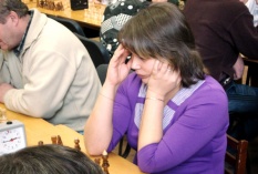 В Екатеринбурге женщины сыграли в быстрые шахматы