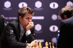 Magnus Carlsen Levels The Score