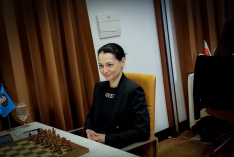 Alexandra Kosteniuk Wins FIDE WGP Leg in Munich