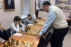 Гроссмейстер Евгений Пигусов провел сеанс в Кемерово