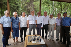 Губернатор Самарской области Дмитрий Азаров принял участие в праздновании Дня шахмат