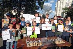 В Саранске День шахмат отметили сеансом одновременной игры
