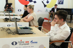Сборная России выиграла групповой турнир на онлайн-олимпиаде ФИДЕ
