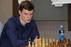 Kirill Alekseenko Takes the Sole Lead at World Under 20 Championship 