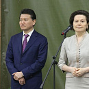 Кирсан Илюмжинов и Наталья Комарова