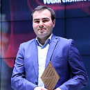 Шахрияр Мамедьяров с заветным трофеем