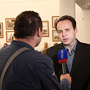 Евгений Наер дает интервью