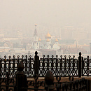 Вид на город в дыму