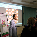 Евгений Мирошниченко дает интервью перед мастер-классом