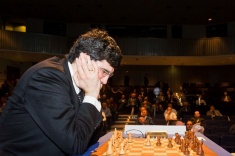 Владимир Крамник выиграл супертурнир в Лондоне